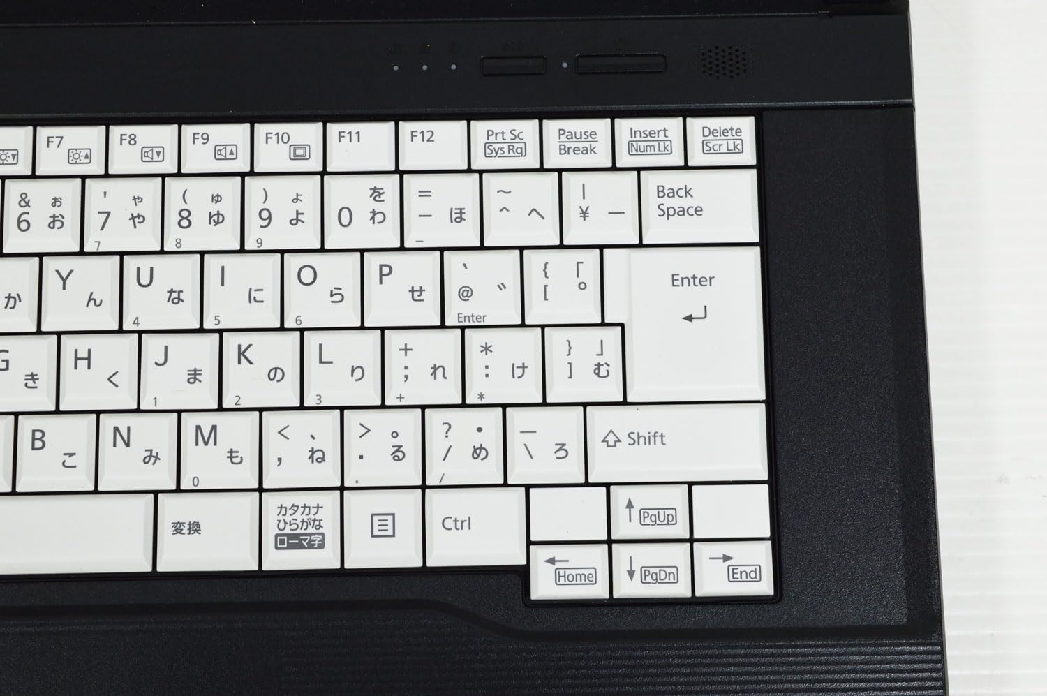 美品♡FMV 軽量薄型ノートパソコン SSD Windows11 カメラ付 軽量/VAIO/SONY/カメラ/SSD/Windows11/黒/ノートパソコン