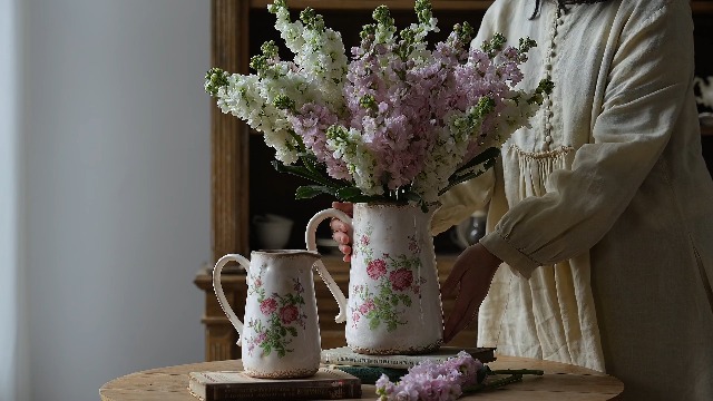 Amazon.com: Vintage Rose Flora Ceramic Vase with Handle, Retro Ice