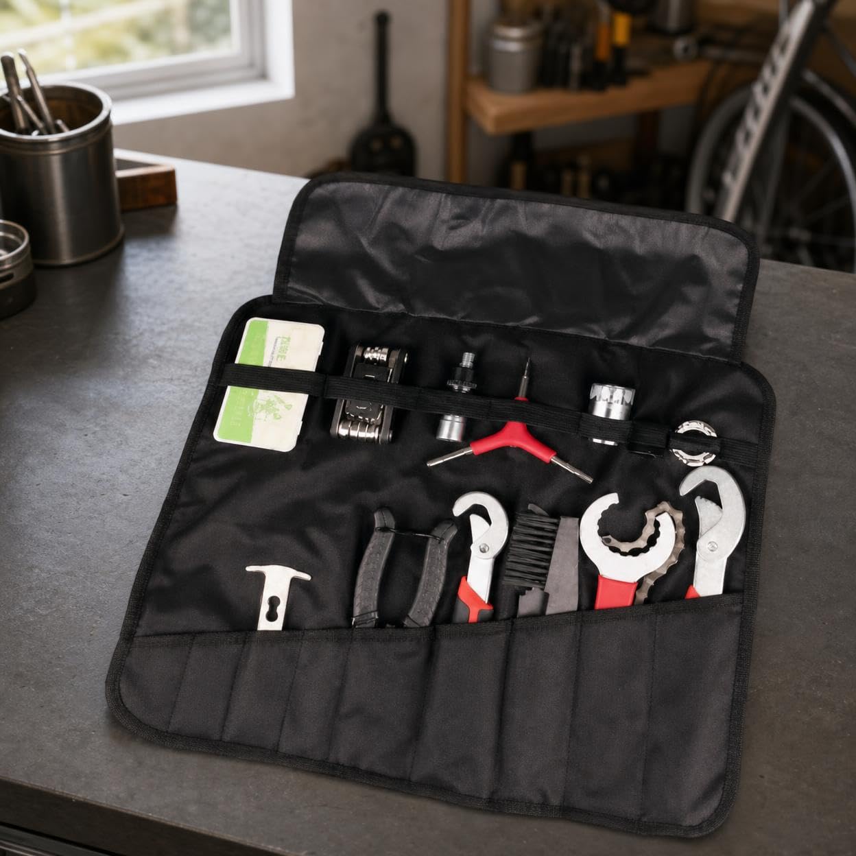 Kit Riparazione, Multi-tool Bici con Pompa per Pneumatici, Attrezzi Bici in Metallo per Manutenzione e Viaggio