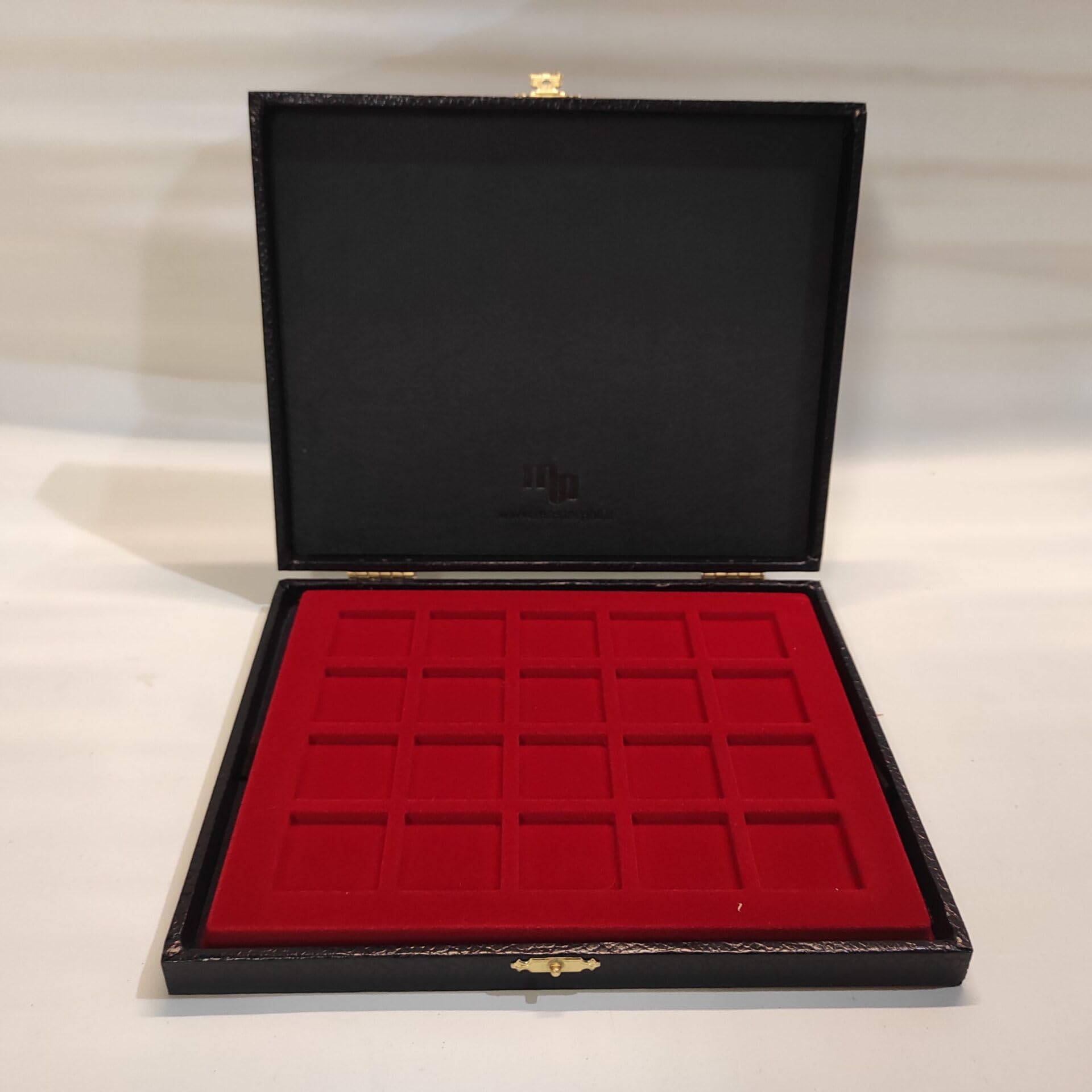 Bandeja monetario para Monedas de colección, 20 Casillas de 32x32 mm, Interior Suave, Exterior en Polipiel, Hecha a Mano – numismática