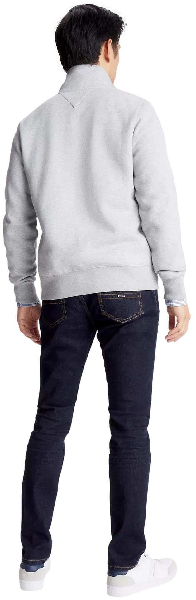 Tommy Hilfiger mens Adaptive Quarter Zip Sweatshirt With Extended Zipper Pull