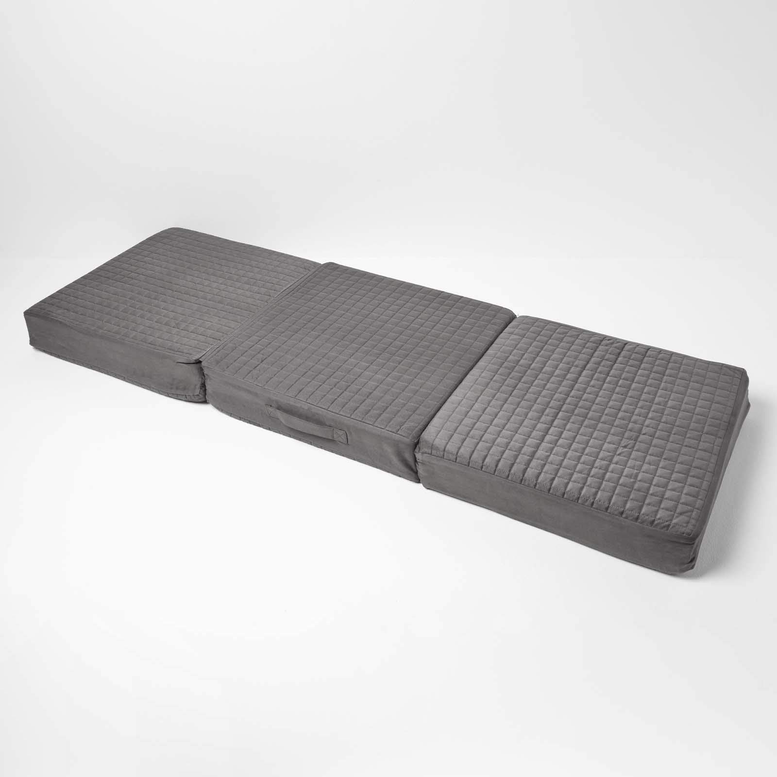 HOMESCAPES Cojín acolchado de 3 plazas con funda extraíble de 150 cm de largo y 10 cm de profundidad, de espuma ortopédica grande, cojín de asiento de sofá con funda lavable de gamuza sintética suave