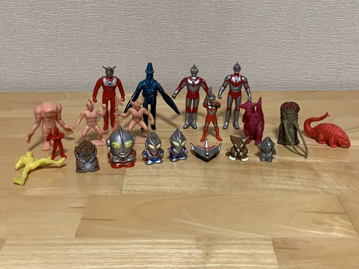 Amazon.co.jp: フィギュア ソフビ人形 まとめ売り ウルトラの父 ティガ 