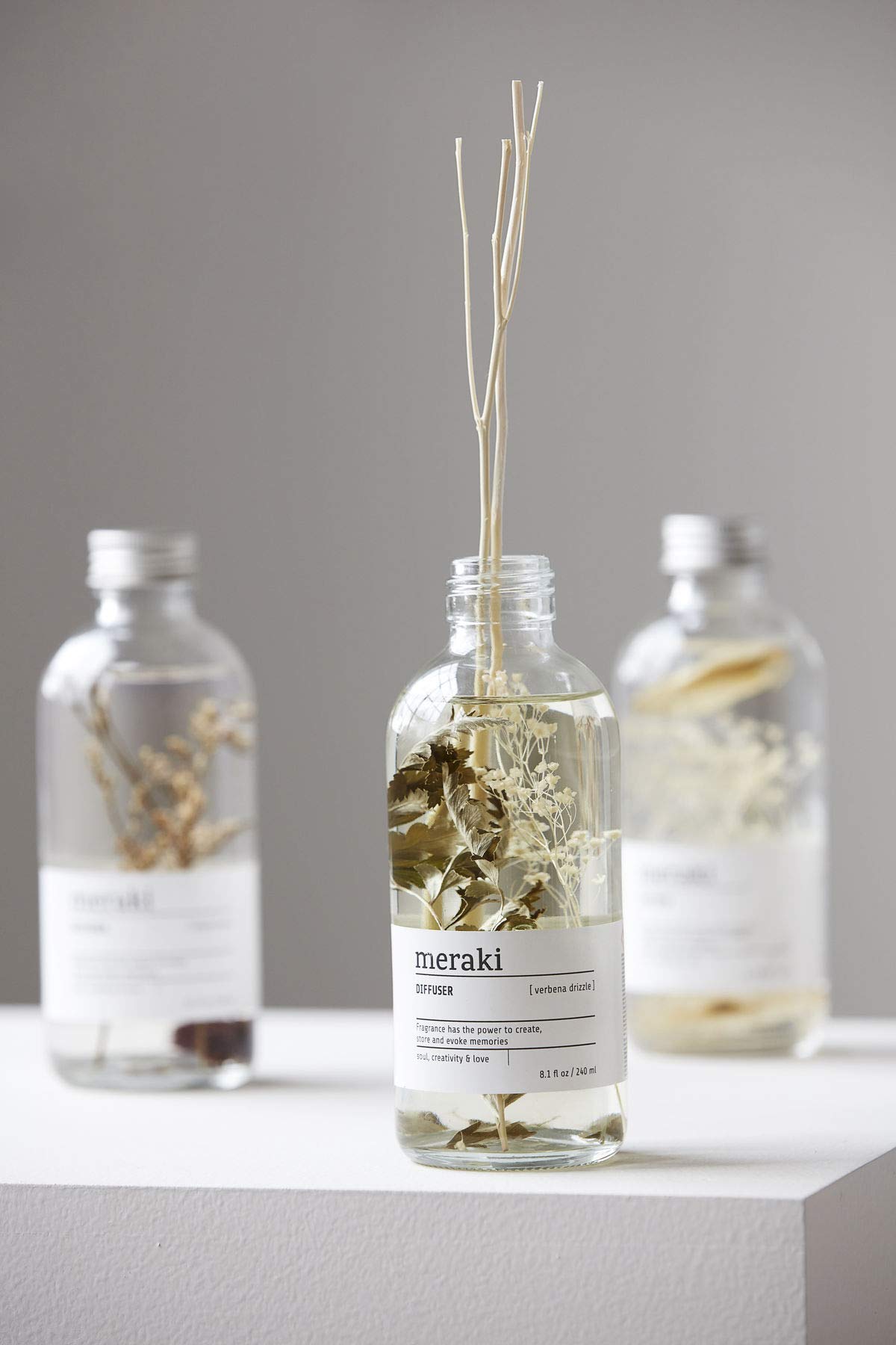 Meraki Diffuseur de parfum Verveine Hauteur 26 cm Diamètre 5,6 cm 240 ml