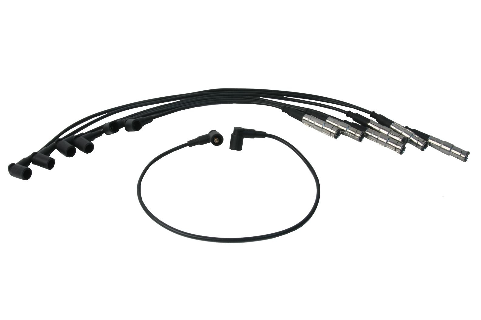 URO Parts Q4 15 0027 - Set di cavi per candele di accensione