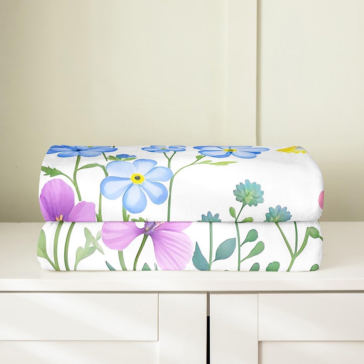 jejeloiu Hummingbird Flannel Blanket Baby 30"x40" Kids Blossoming Iris Flowers Polar Fleece Throw Groovy Flower All Seaon Cozy Blanket for Bed Couch Chair Living Room Cozy Fleece Throw Room Decor