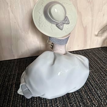 Amazon.co.jp: 2001年会員限 リヤドロ No.6741『バニーキッス