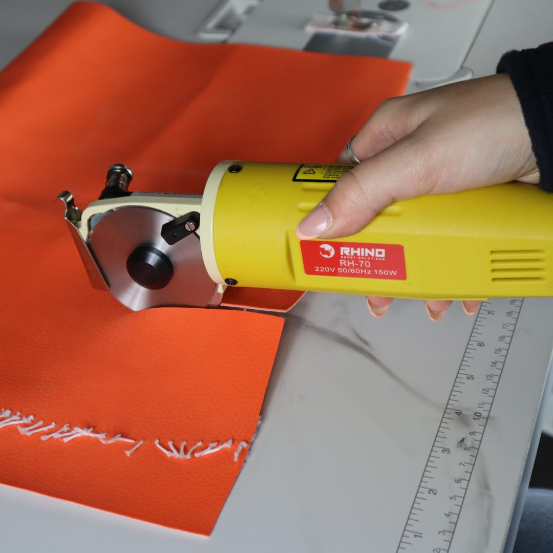 RHINO Smart Solutions RH-70 Cortador de Tela Industrial Eléctrico con Cuchilla de 70mm y Grosor Máximo de Corte 25mm | Cutter Electrico para Manualidades, Telas, Cuero | Corte Recto y Curvas