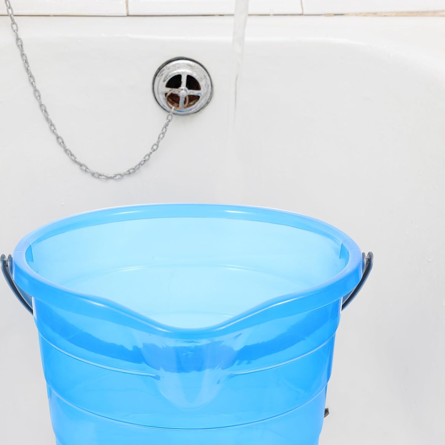 Portable Plastic Water Bucket Handle Multi-Purpose Wash Bucket for Home Dormitory and Outdoor Use for Laundry Fishing