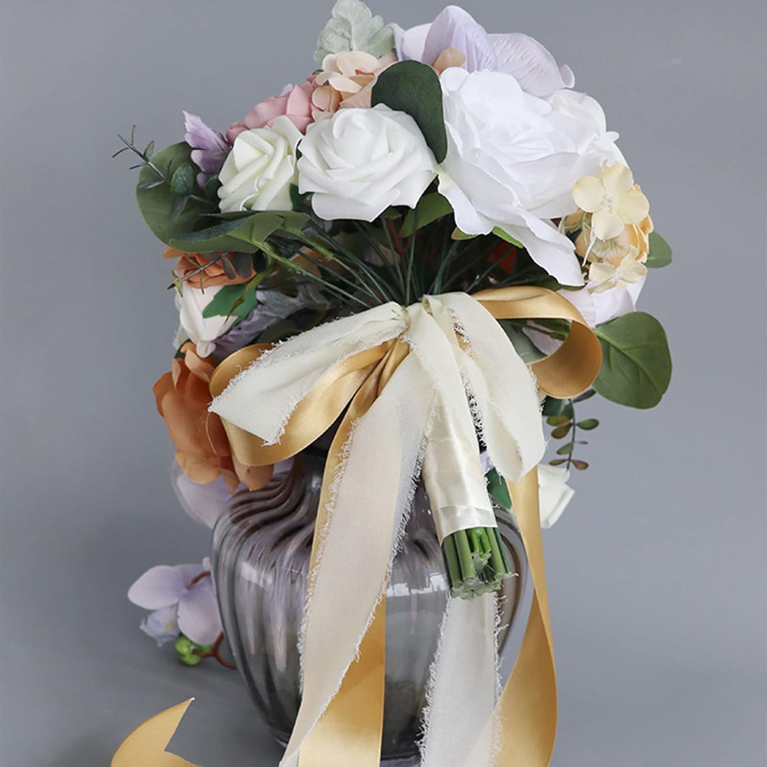 ウェディングブーケ 花嫁に花を抱く花嫁用ブーケ ホームパーティー バレンタインデー デコレーション