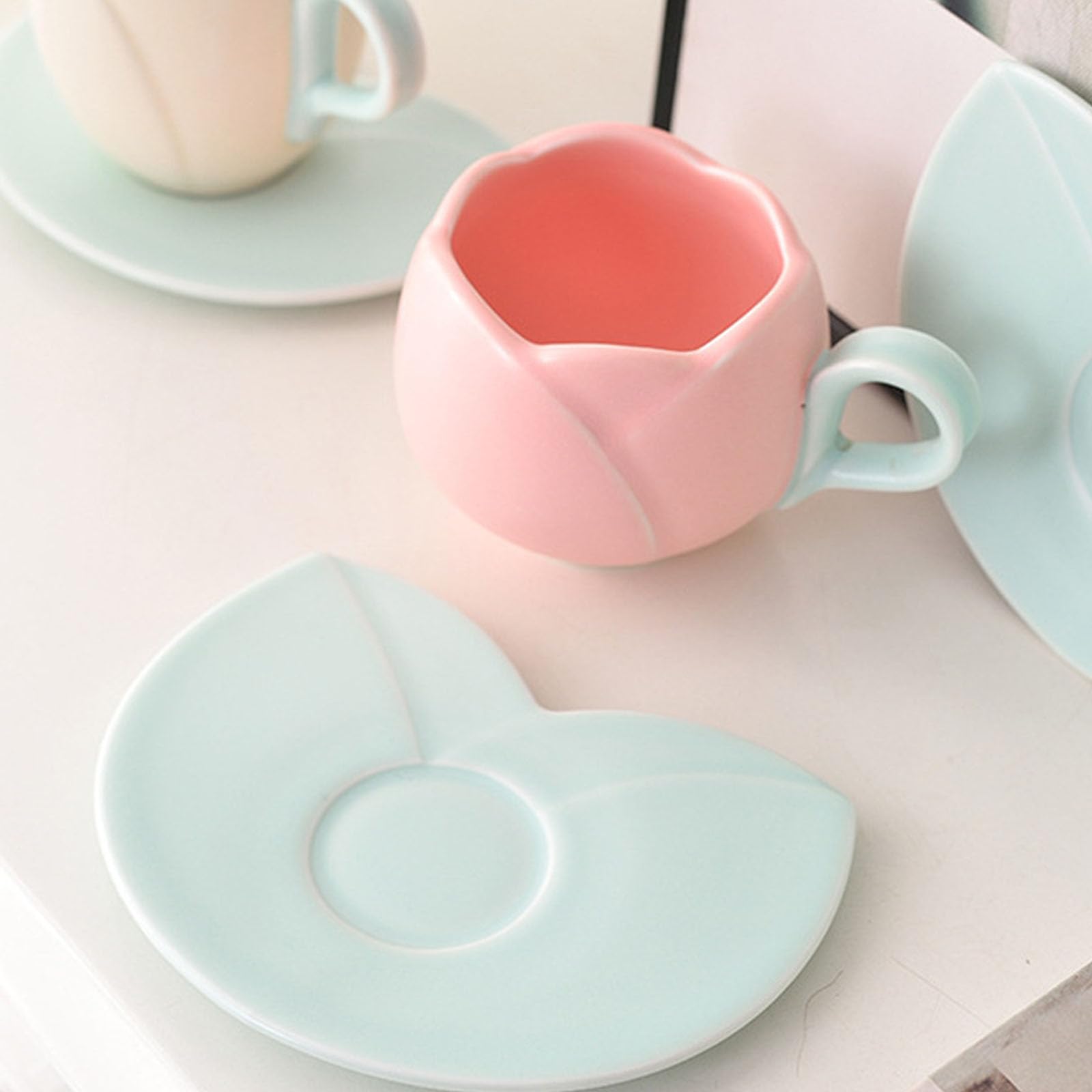 Generisch Colección de tazas y platillos de cerámica de estilo europeo, 300 ml de capacidad, materiales, ideal para fotografía, cafetería, tazas y platos de moda