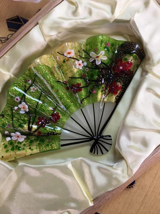 レア 美品 黒木国昭 ガラス扇面飾り Amazon.co.jp: レア 黒木国昭 ガラス扇面飾り : おもちゃ