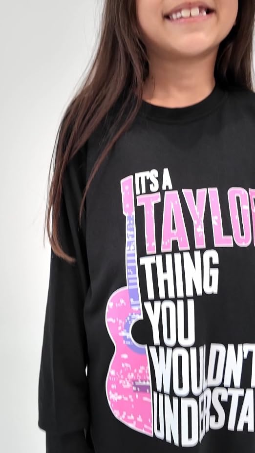 Pyjama Court Fille "It's A Taylor Thing" - Ensemble Rose Et Noir Avec Imprimé Fun