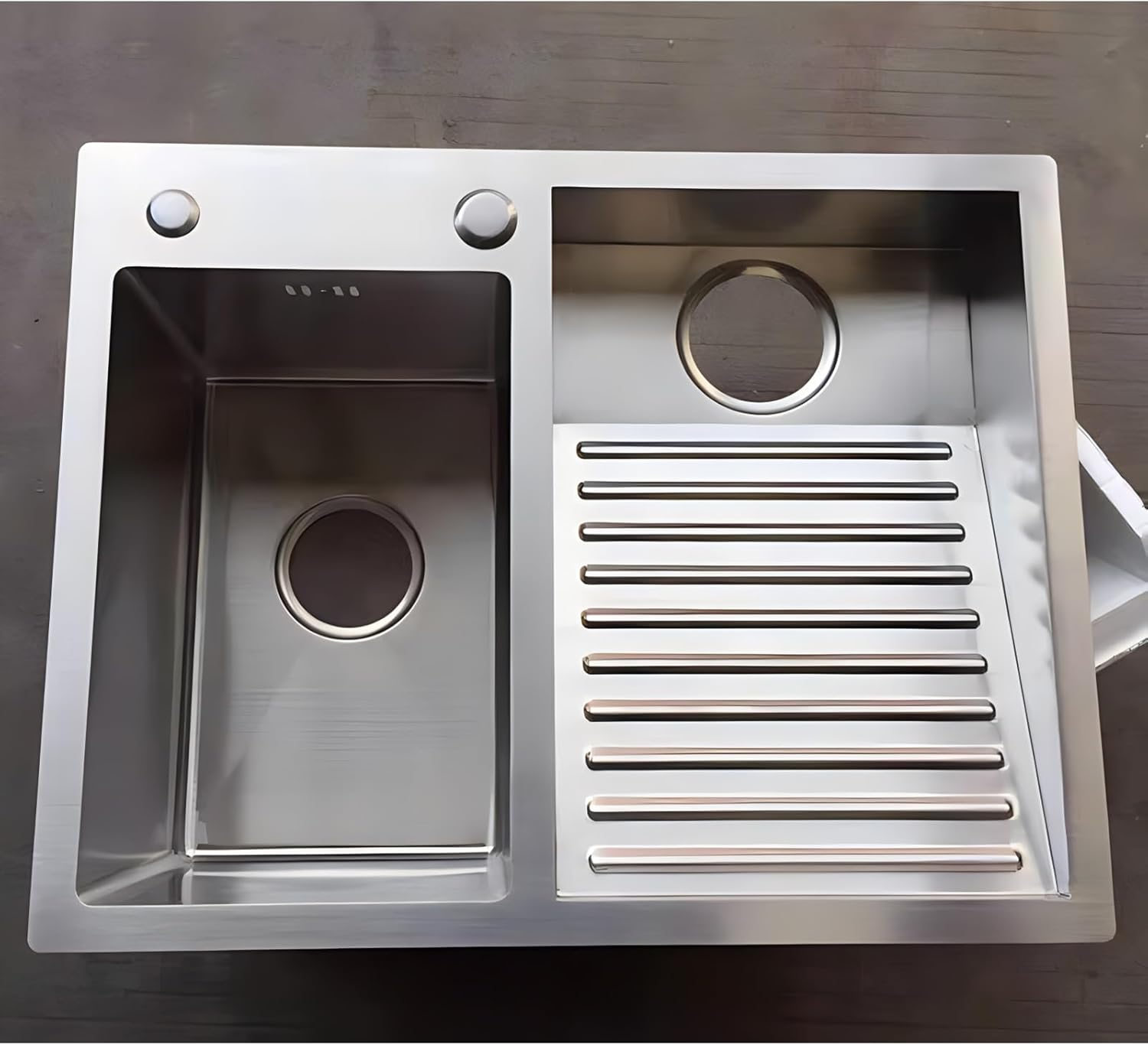 DSMRLEOP Utility Room & Laundry Sinks - SUS 304 Stainless Steel Wash Basin with Built-In Washboard, Easy-Clean Double Bowl Sink for Bathroom, Kitchen, and Balcony - Durable & Versatile(Silver-Left,90c