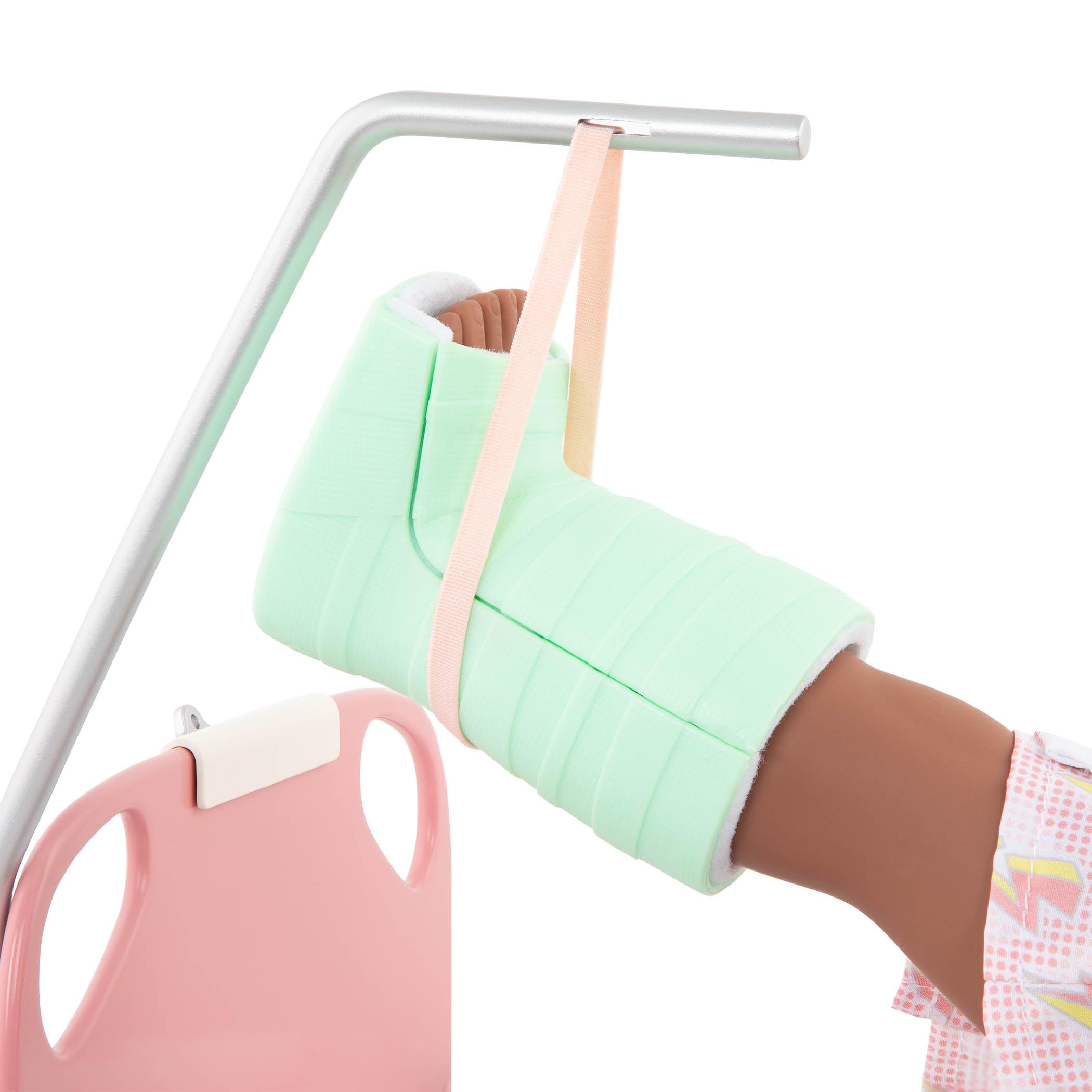 Our Generation - Gute Besserung Bett - Puppen-Krankenhausbett - Arzt-Set - Krankenhauskittel, Stethoskop, Arztkoffer - 46 cm Puppe Zubehör - Spielzeug für Kinder ab 3 Jahren