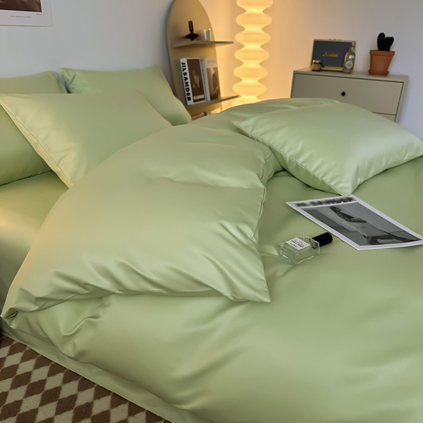 4-częściowy zestaw pościeli na łóżko 180 cm, poszwa na kołdrę 200 x 230 cm, prześcieradło z gumką 180 x 200 cm i 2 poszewki na poduszkę, jednokolorowa, mikrofibra, poliester, zielony