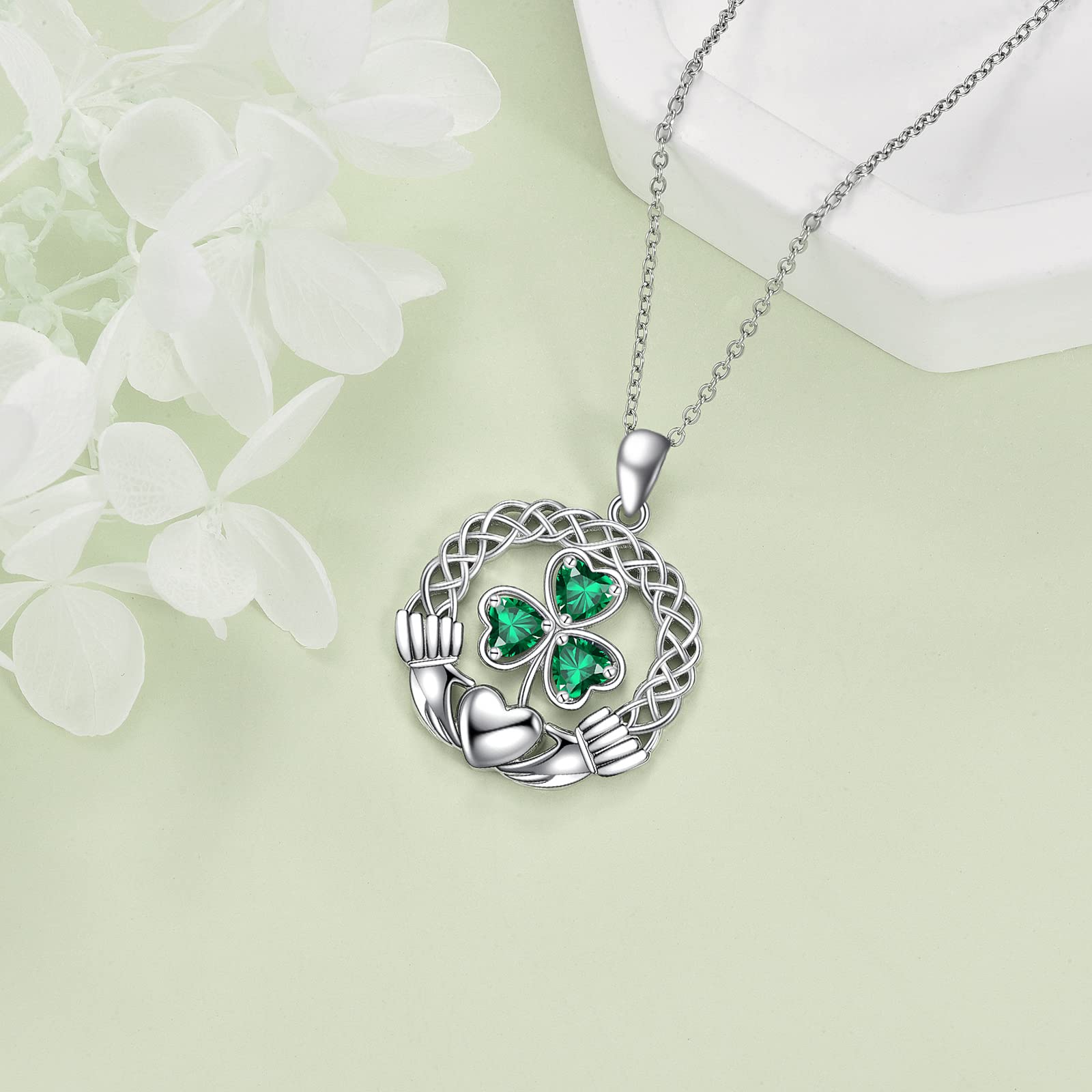 VONALA Kleeblatt Halskette 925 Sterling Silber Keltischer Knoten Claddagh Grün Anhänger Keltische Irische Kette Glücksbringer St Patrick Day Schmuck Geschenk für Frauen Damen