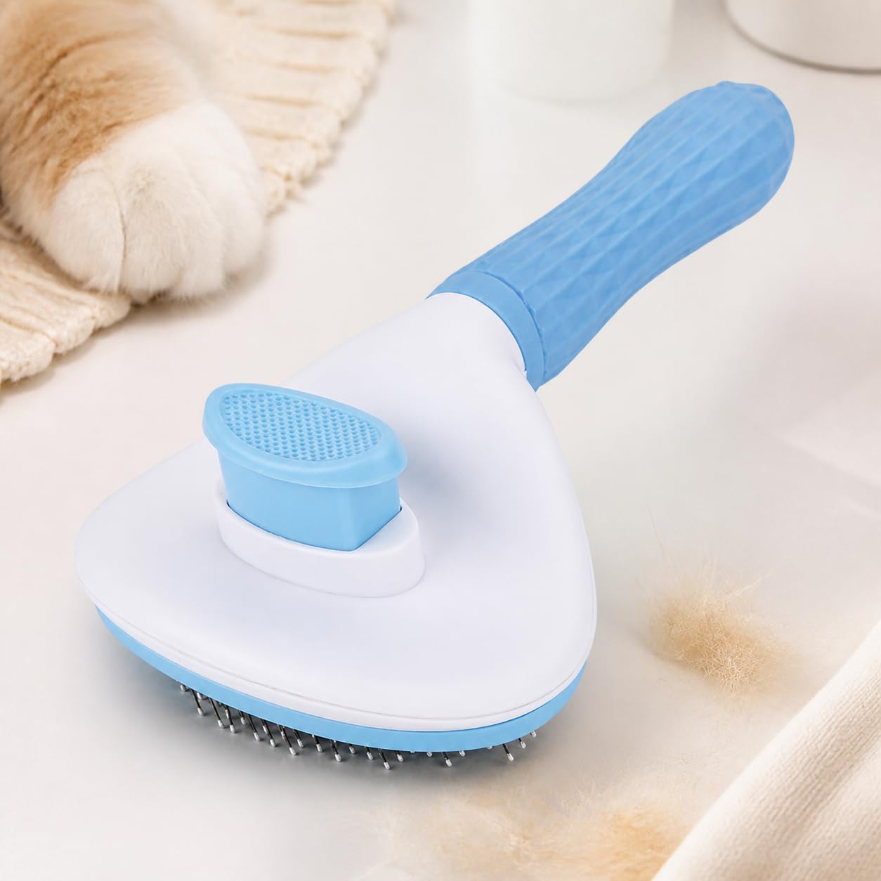 1 x Dog Cat Brush, Professional Grooming Tool for Long and Short Haired Dogs, Cat Hair Brush with Self Cleaning Button, Pet Hair Remover