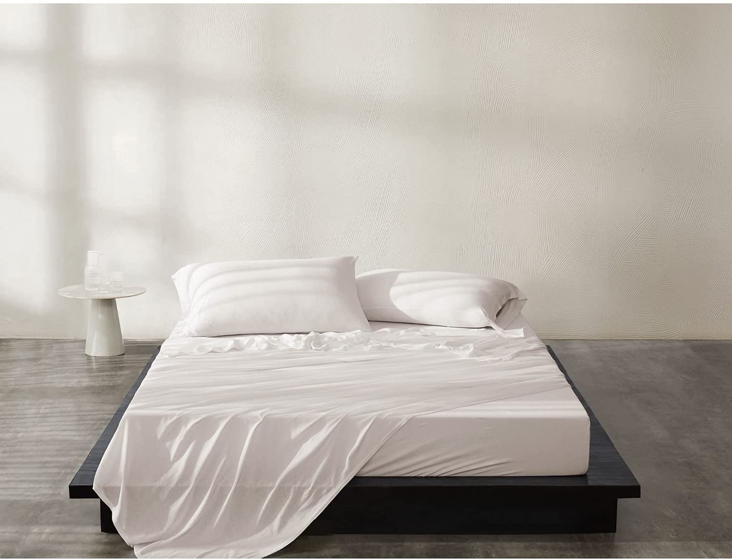 Brit DiamondsBrit Diamonds 100% Cotton 25cm Extra Deep Fitted Sheet | Luxurious Elasticated Bottom Sheets | Hypoallergenic Breathable Bed Sheets Single Double King Super King Sizes (Double, White)