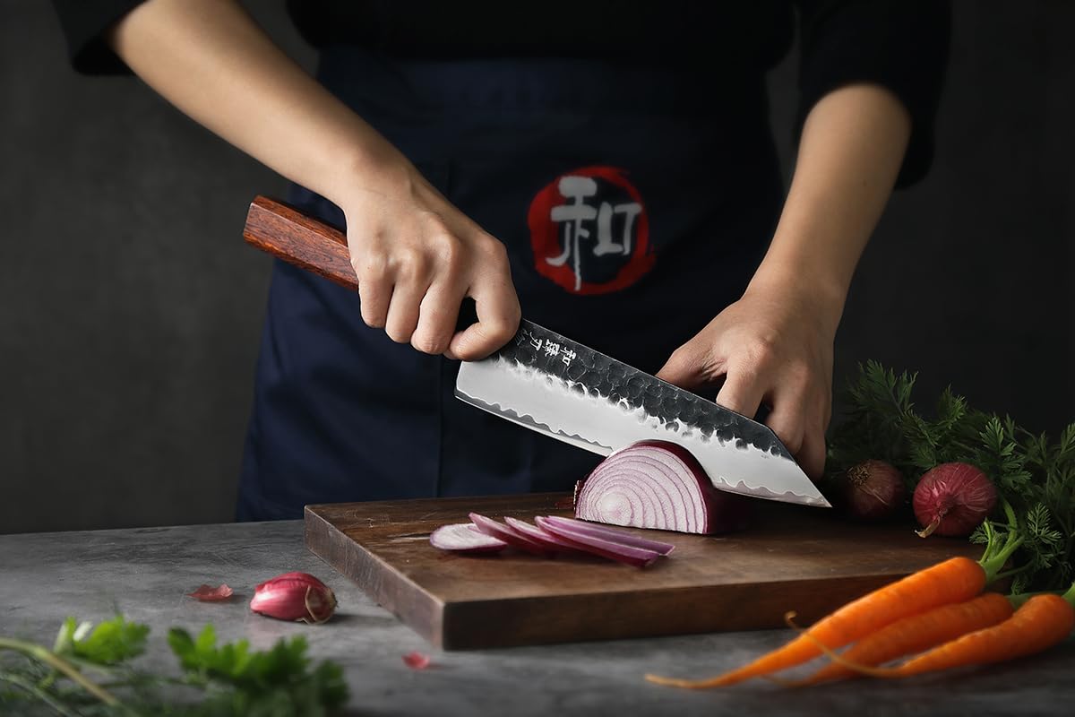 HEZHEN - Couteau Kiritsuke de 21,5 cm, couteau de chef en acier forgé composite à 3 couches, couteau de cuisine japonais professionnel, manche octogonal en bois rouge et fourreau en bois