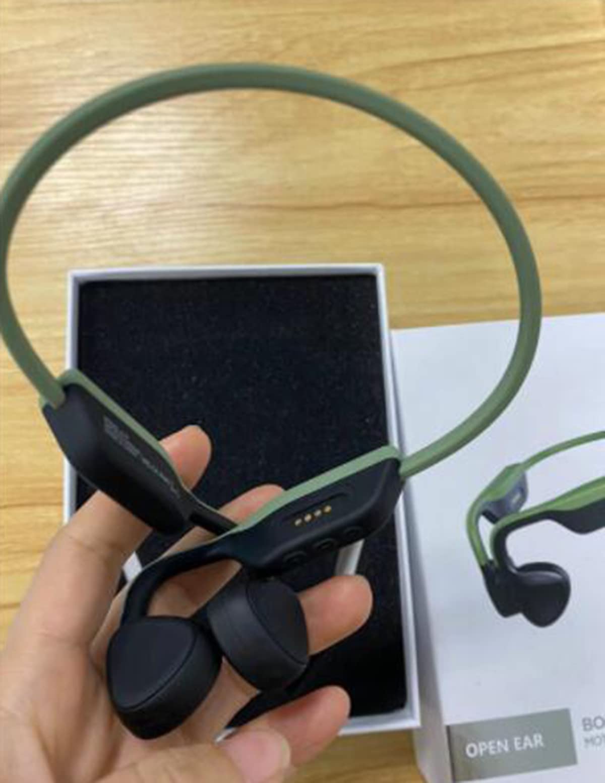 Bezprzewodowe słuchawki sportowe Bluetooth 5.0, przewodzenie kostne / otwarte douszne, bezprzewodowe słuchawki z redukcją szumów, słuchawki stereo do biegania, jazdy na rowerze, fitnessu, jazdy, wędrówek, magnetyczne ładowanie, zielone