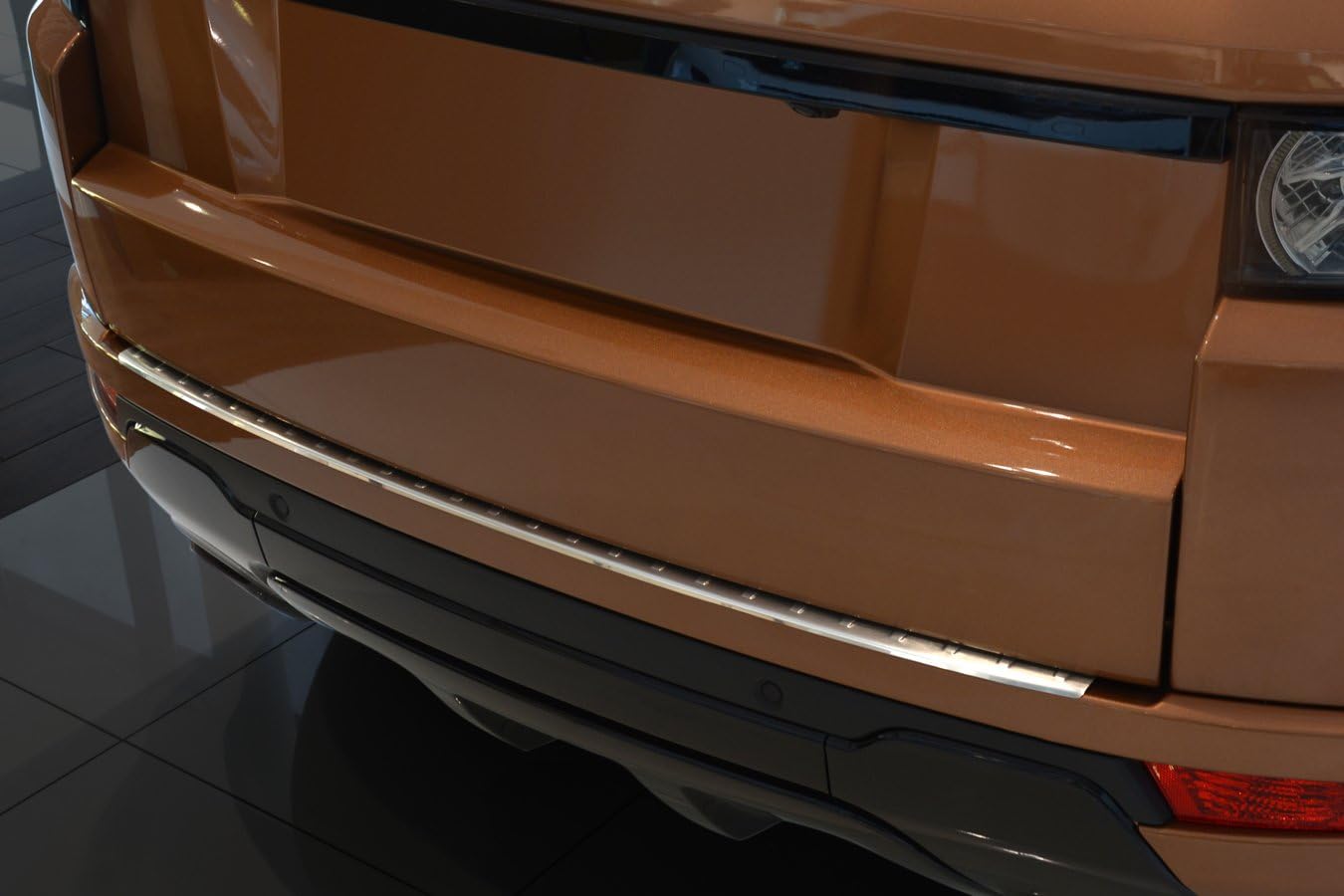 Stainless Steel Rear Bumper Protector Compatible with Range Rover Evoque 5 Doors 2013- 'Ribs'