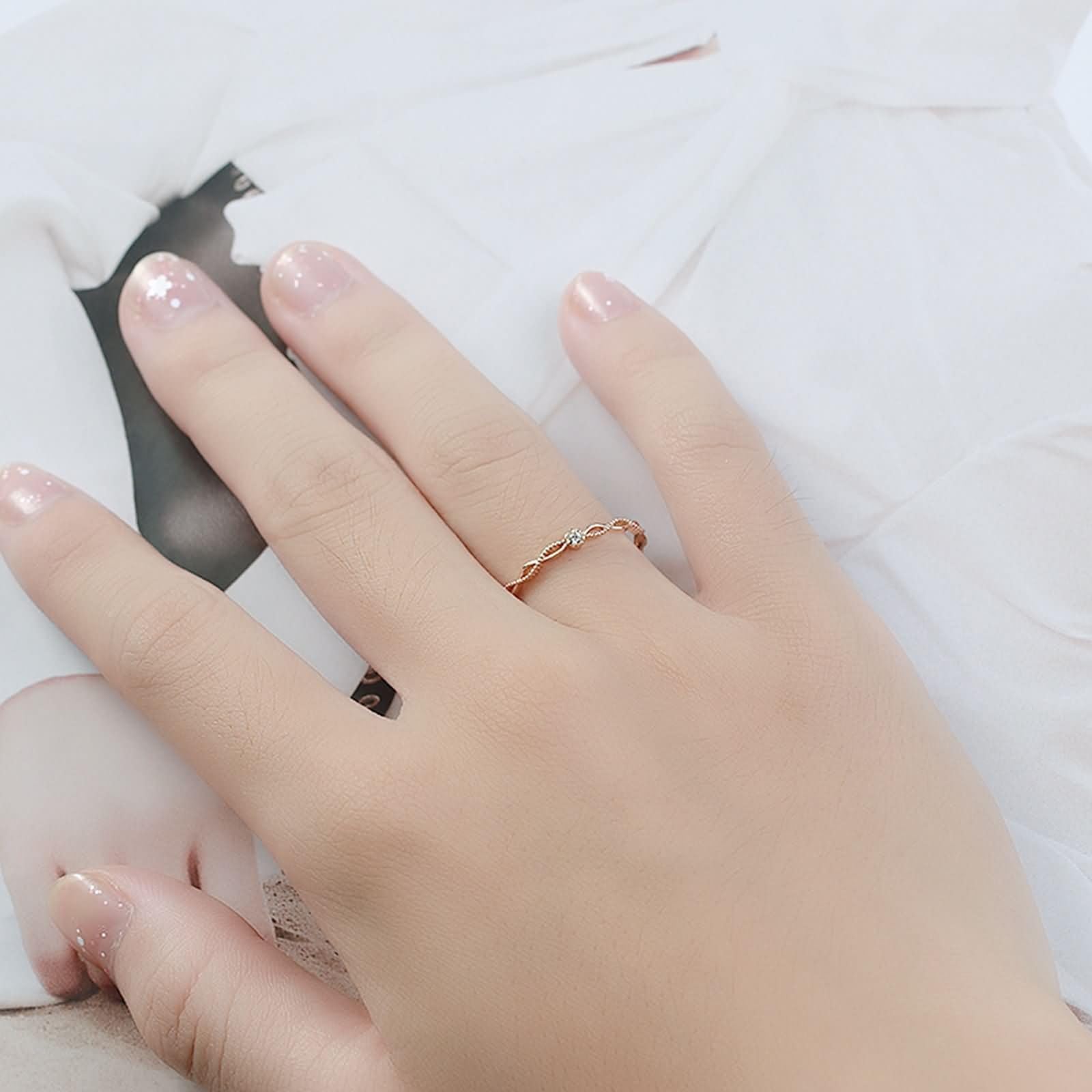 Anillo apilable de oro amarillo de 9 quilates, 14 quilates y 18 quilates, fino para mujer, anillo de diamante infinito clásico y delicado de oro real
