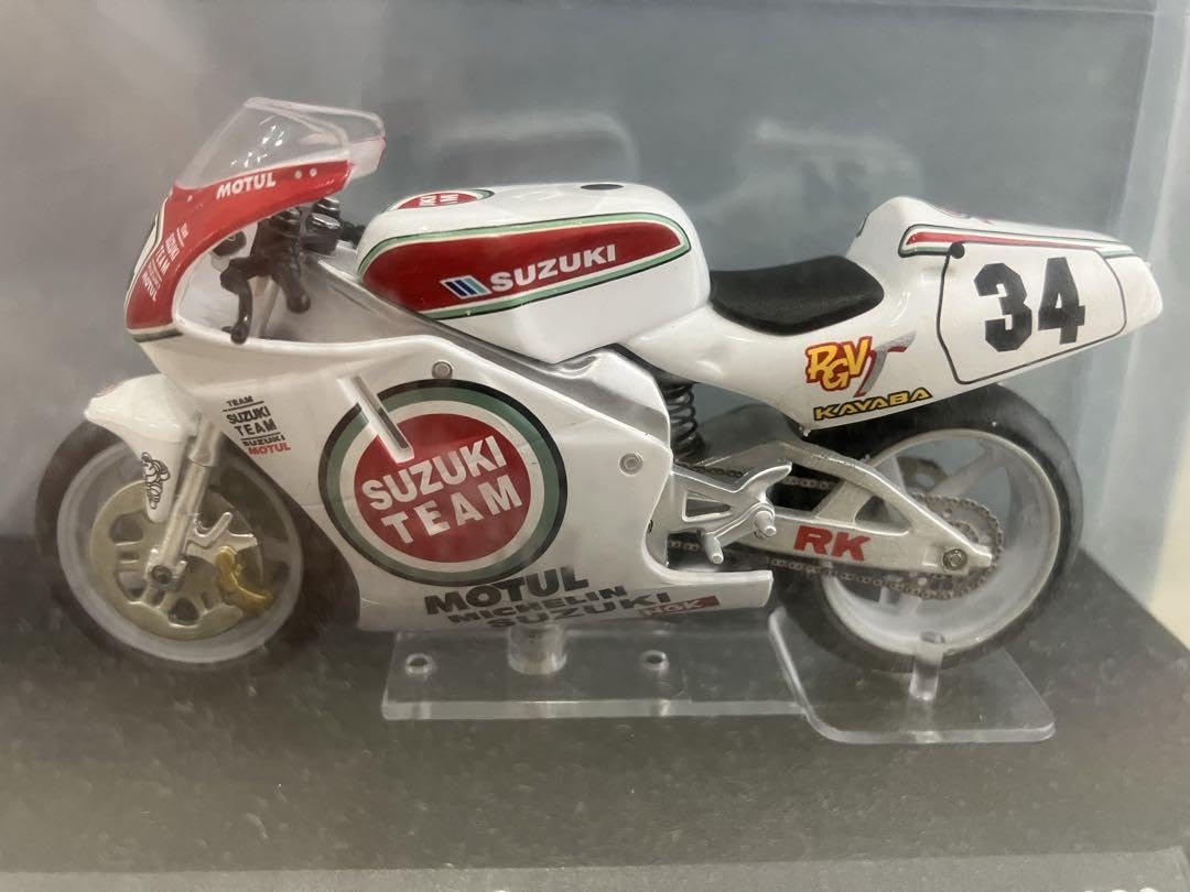 TOMY社製 SUZUKI RGV-Γ500 / ケビン・シュワンツ Amazon.co.jp: 鈴木RGVΓ500 ケビンシュワンツ1993年 : おもちゃ