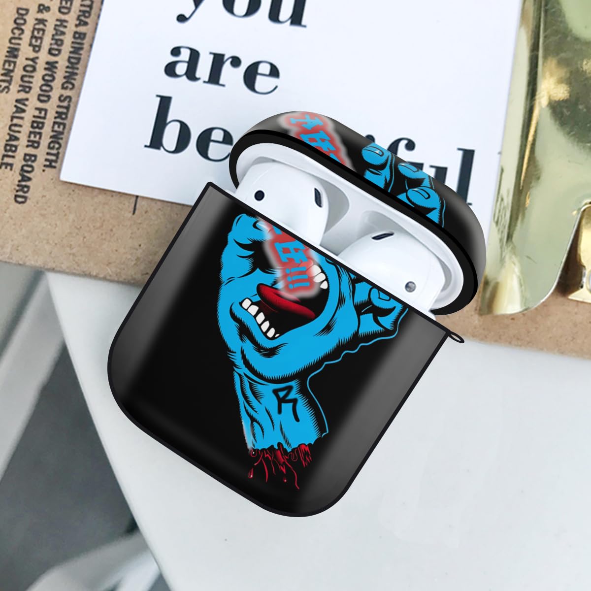 AirPods 2 pro 本体とSanta Cruz AirPodsケース Amazon | サンタクルーズ SANTA CRUZ AirPods 第2世代 ケース