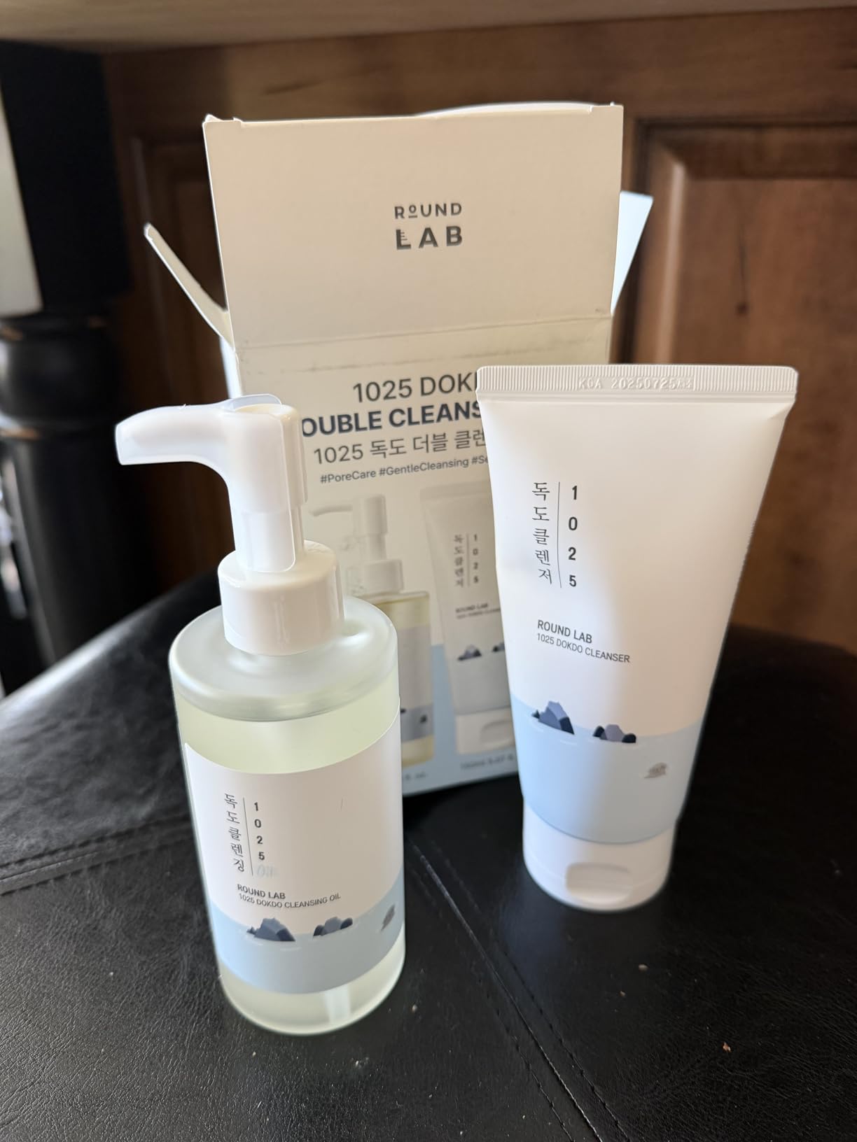 ROUND LAB Dokdo 2-Step Pore Purifying Cleanser Duo for Facial Cleansing, 1025 Dokdo Cleansing Oil and Cleanser, Makeup Blackhead Remover for Sensitive Skin, Easy to Wash, Korean Skin Care