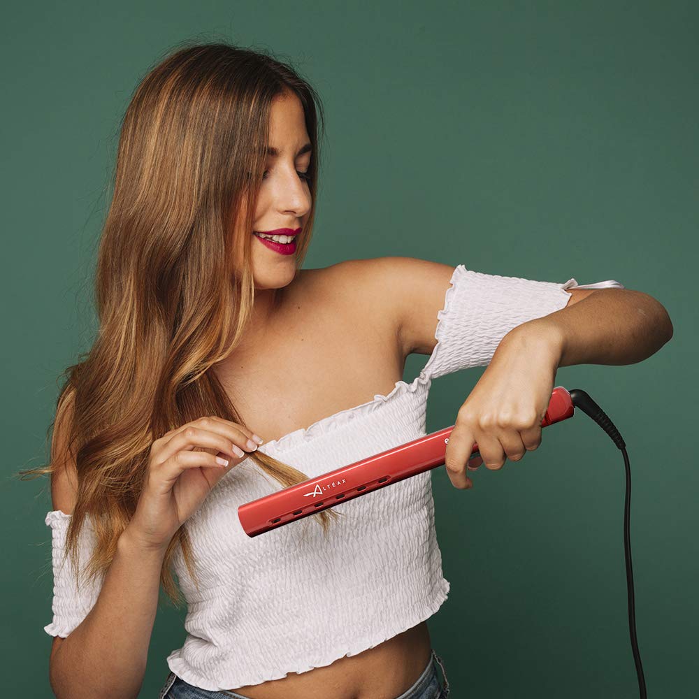 ALTÉAX® EXCLUSIVE Piastra per Capelli Lisci e Mossi Professionale Lisciante in Titanio, resistenza in Ceramica - Regolazione Temperatura fino a 230° + Omaggio Custodia in Ecopelle Realizzata in Italia