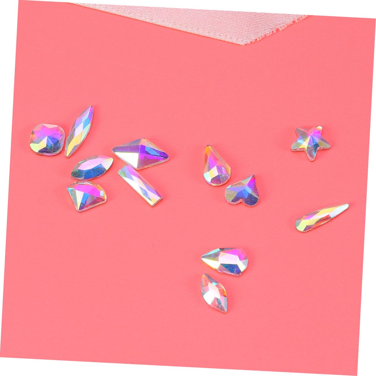 240 Pezzi Diamanti per Unghie Manicure Art Strass Vetro Strass per Unghie Cristallo ab Strass Decorazioni per Unghie per Nail Art Strass con Retro Piatto Diamante Multico