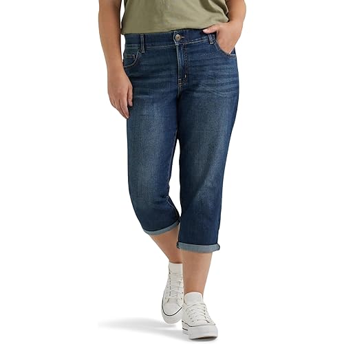 Lee Women's Plus Size Flex Motion Regular Fit 5 Pocket Capri Jean