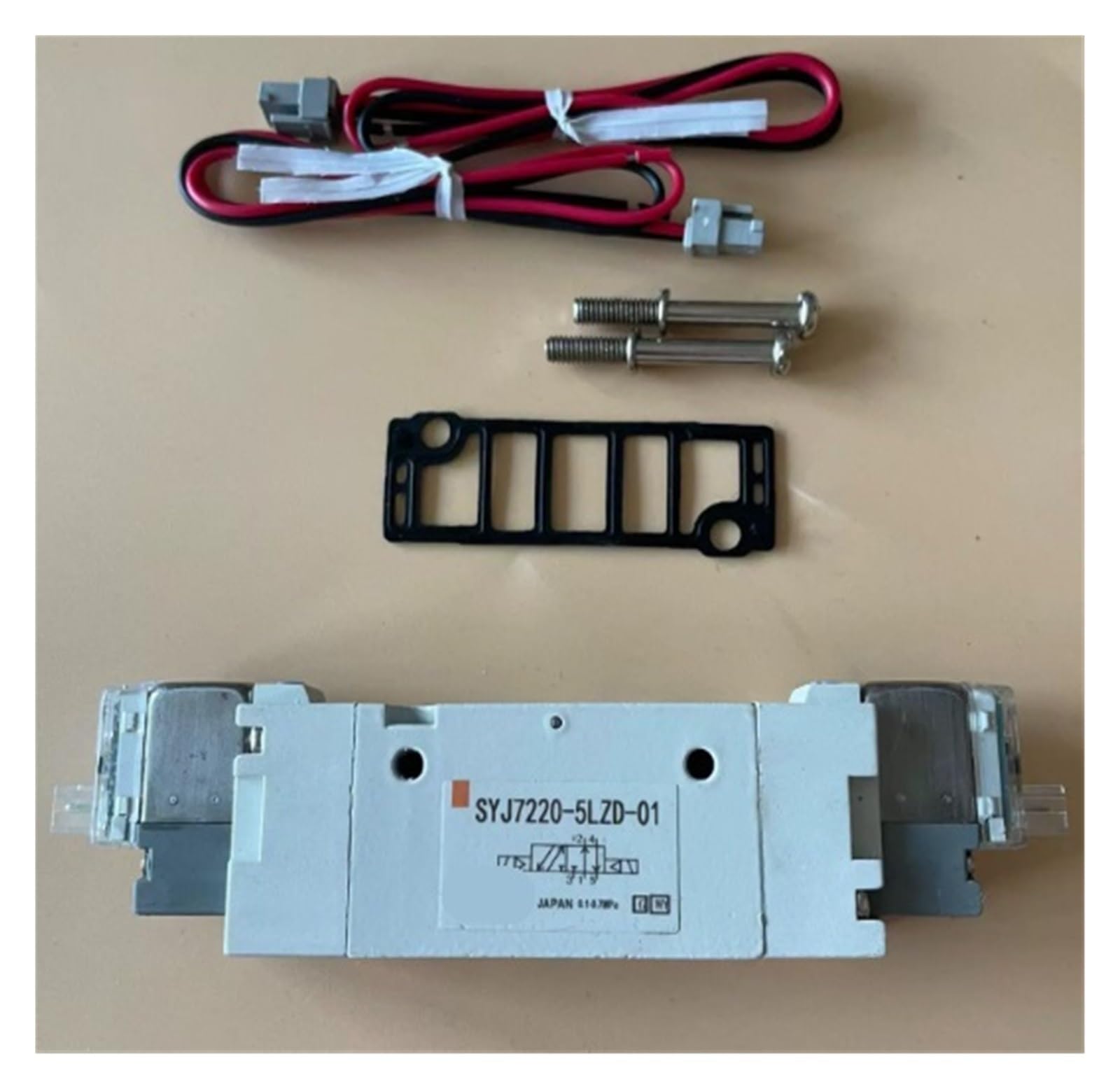 TYHUJKKL 1pcs SYJ7220-5LZD-01 solenoid valve