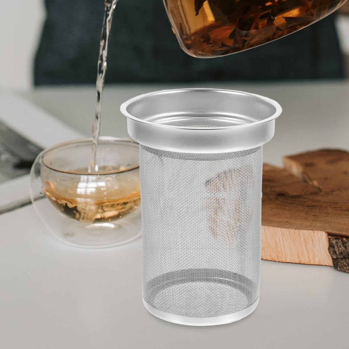 DOITOOL Filtre à Thé en Acier Inoxydable 7,4 X 6,7 Cm, Passoire Fine pour Théière, Infuseur à Thé en Vrac Réutilisable, Accessoire Cuisine pour Infusion Maison