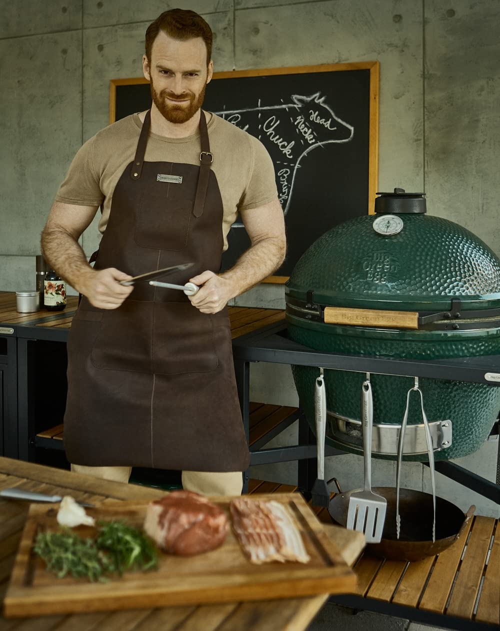 DRAKENSBERG Delantal de Barbacoa 'Bob' - Delantal de cuero profesional para gastro, bar, barista, regalo para caballeros, sostenible hecho a mano, cuero de búfalo, café-marrón, DR00343