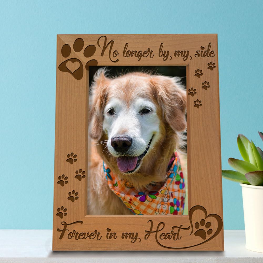KATE POSH Marco de fotos de madera No Longer by my Side, Forever in my Heart, conmemorativo para mascotas para perro o gato (5 x 7 pulgadas, vertical)