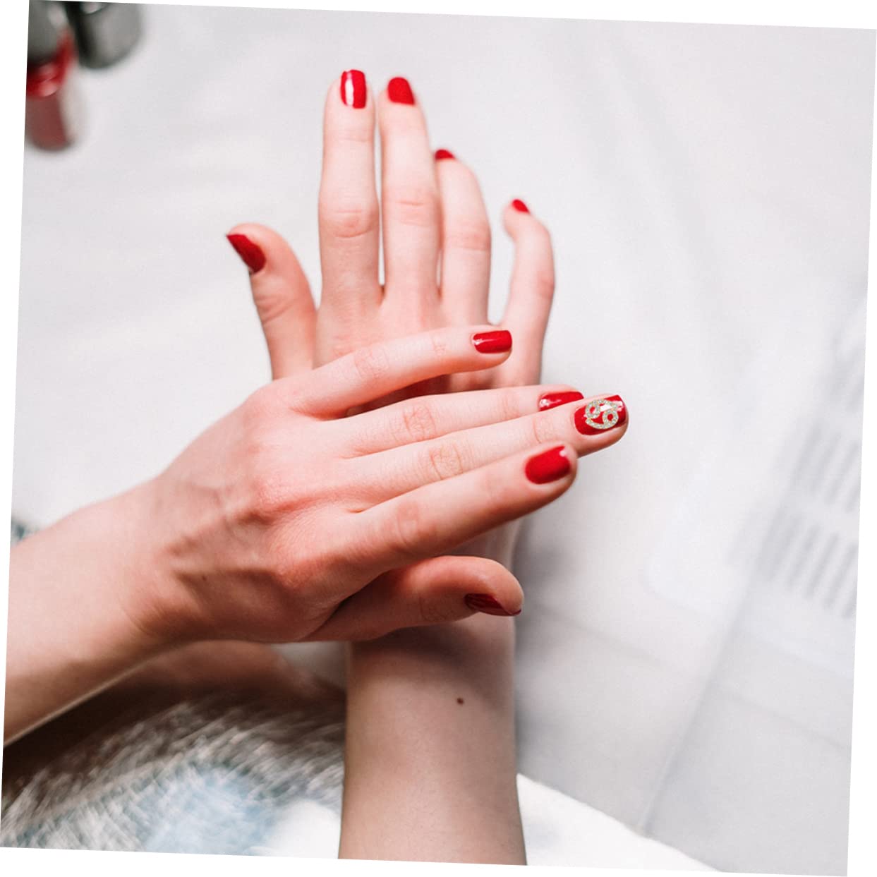 4 Set Charm Per Unghie Con Luccicanti Decorazioni Per Nail Art Design Unico E Creativo Per Unghie Naturali E Adatti Per Manicure Te E Regali Per Amiche Pezzi * 4