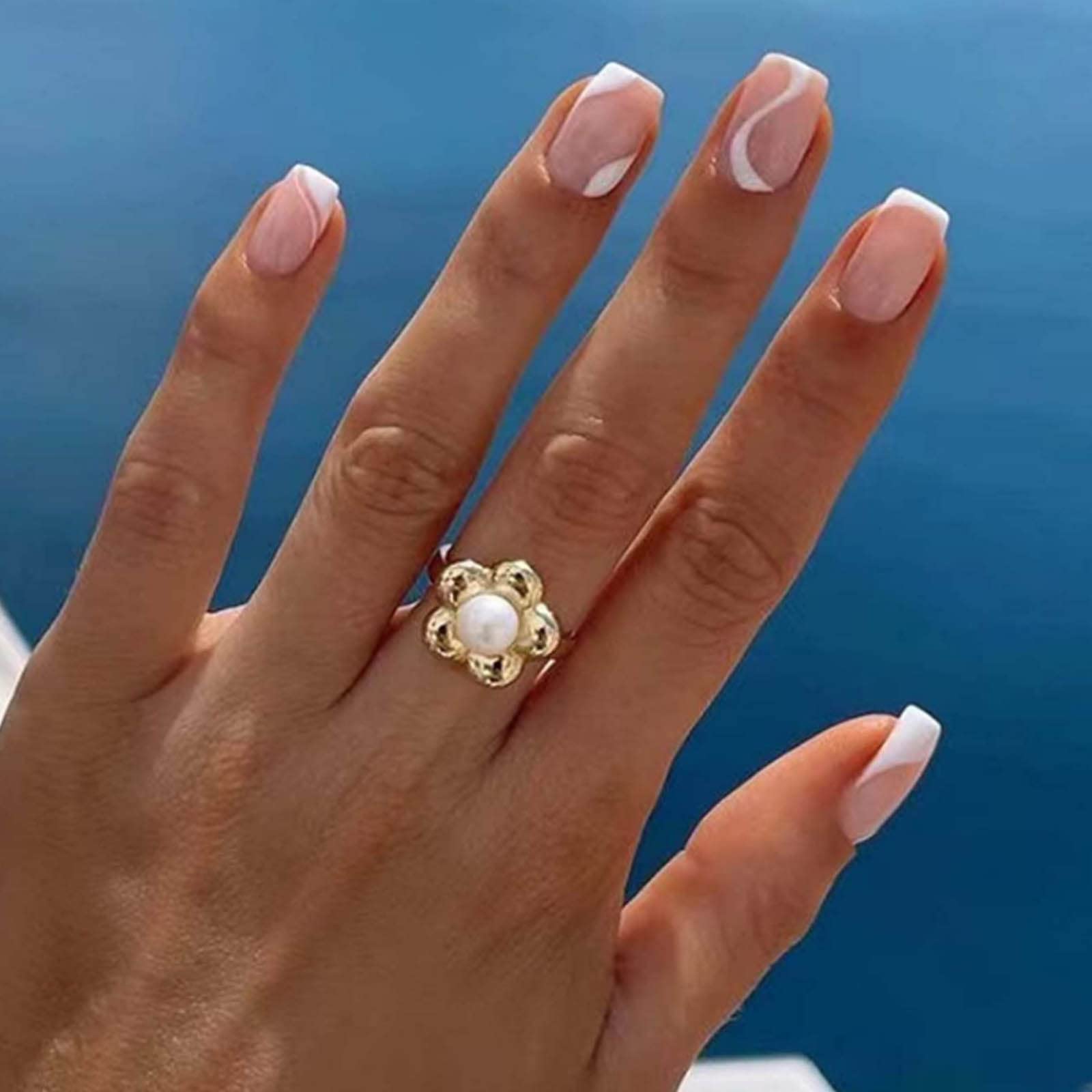 Hkanlre Short Square Fake Nails Nude Press on Nails Acrylic French False Nails for Women and Girls 24PCS