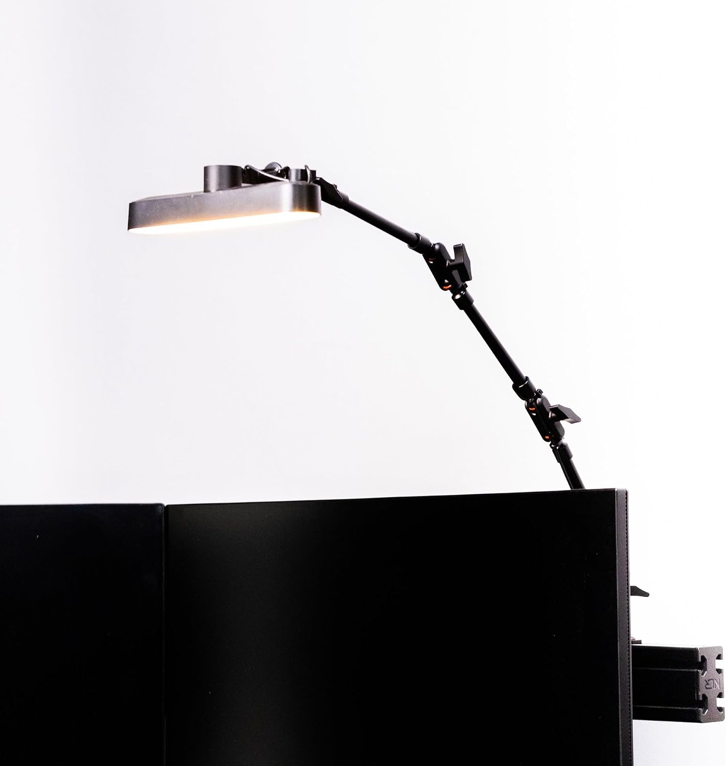 SimSport Gadget 32" Premium Aluminum Metal Mount for Hue Play Bar Sim Racing Aluminum Profile
