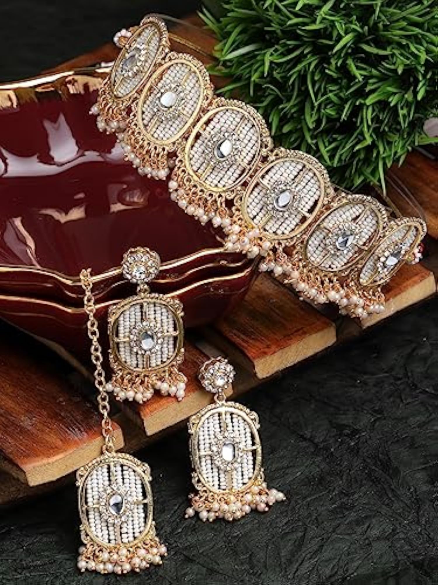Circular Beads Choker Necklace Set With Earring and Maangtika