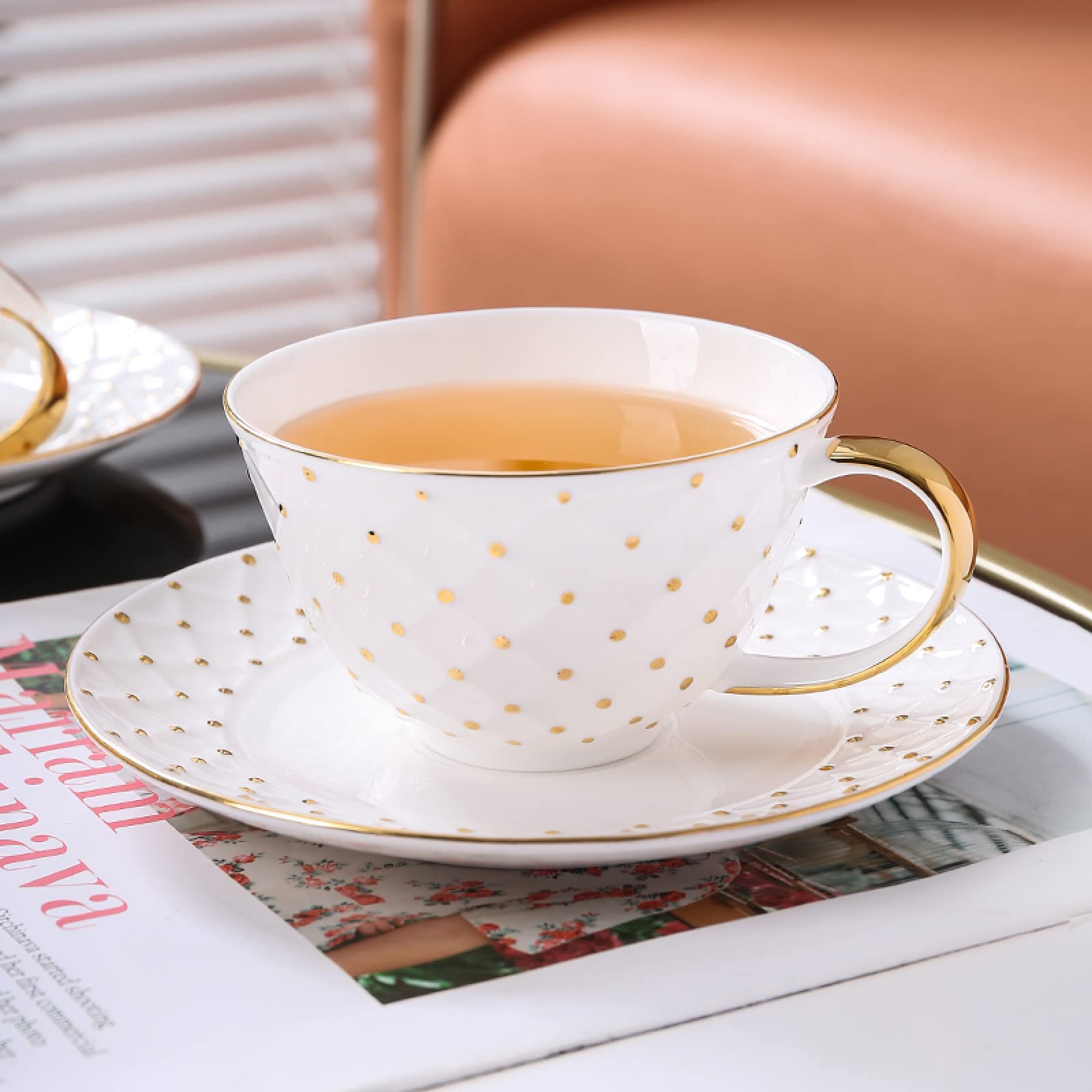 Taza de café de cerámica hecha a mano juego de tazas y platillos juego de tazas y platillos de café y té de cerámica con puntos dorados plato taza de leche de avena regalo de boda