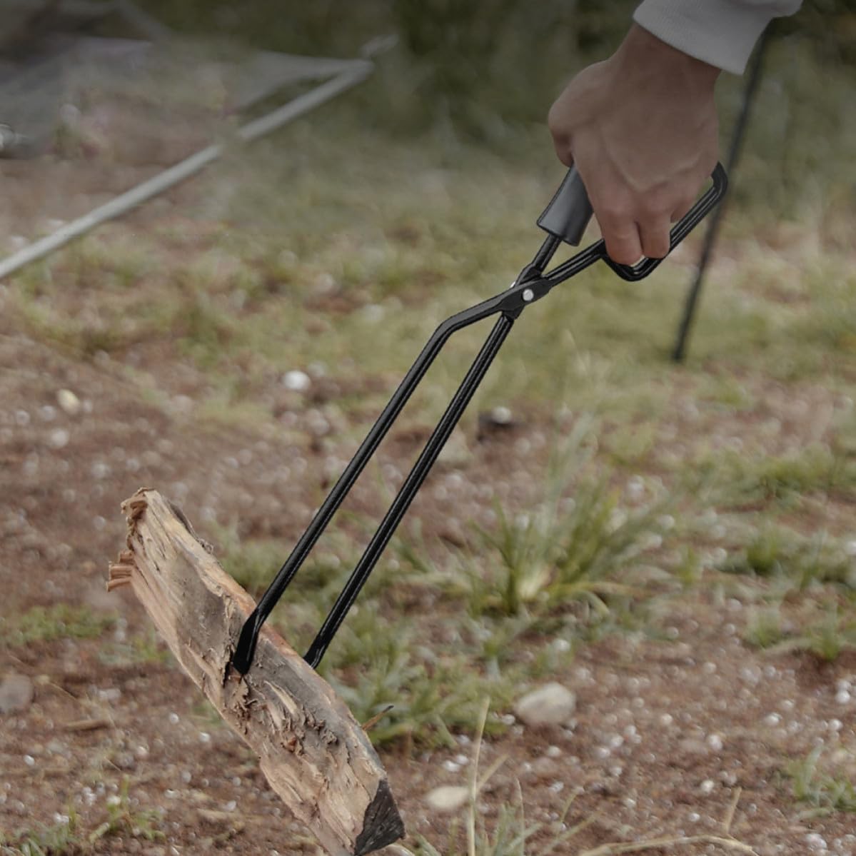 GALPADA Pinza per Carbone in Ferro Nero Impugnatura in Legno, Pratica e Facile da Usare per Barbecue in Giardino e Cucina Domestica, Accessorio Essenziale per Famiglie