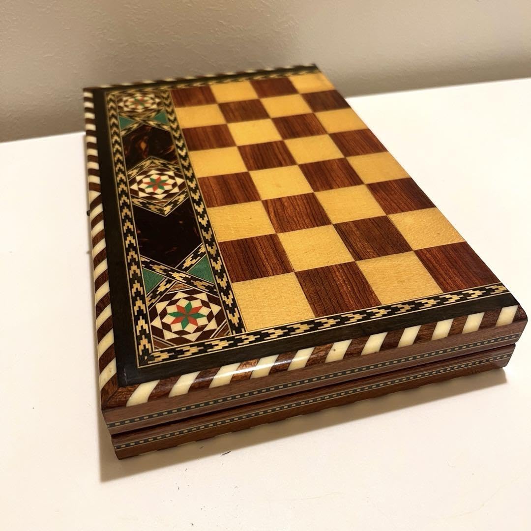 スペイン　寄木細工　伝統工芸　チェス盤　バックギャモン　ボードゲーム　ビンテージ Amazon.co.jp: スペイン 寄木細工 伝統工芸 チェス盤 バック