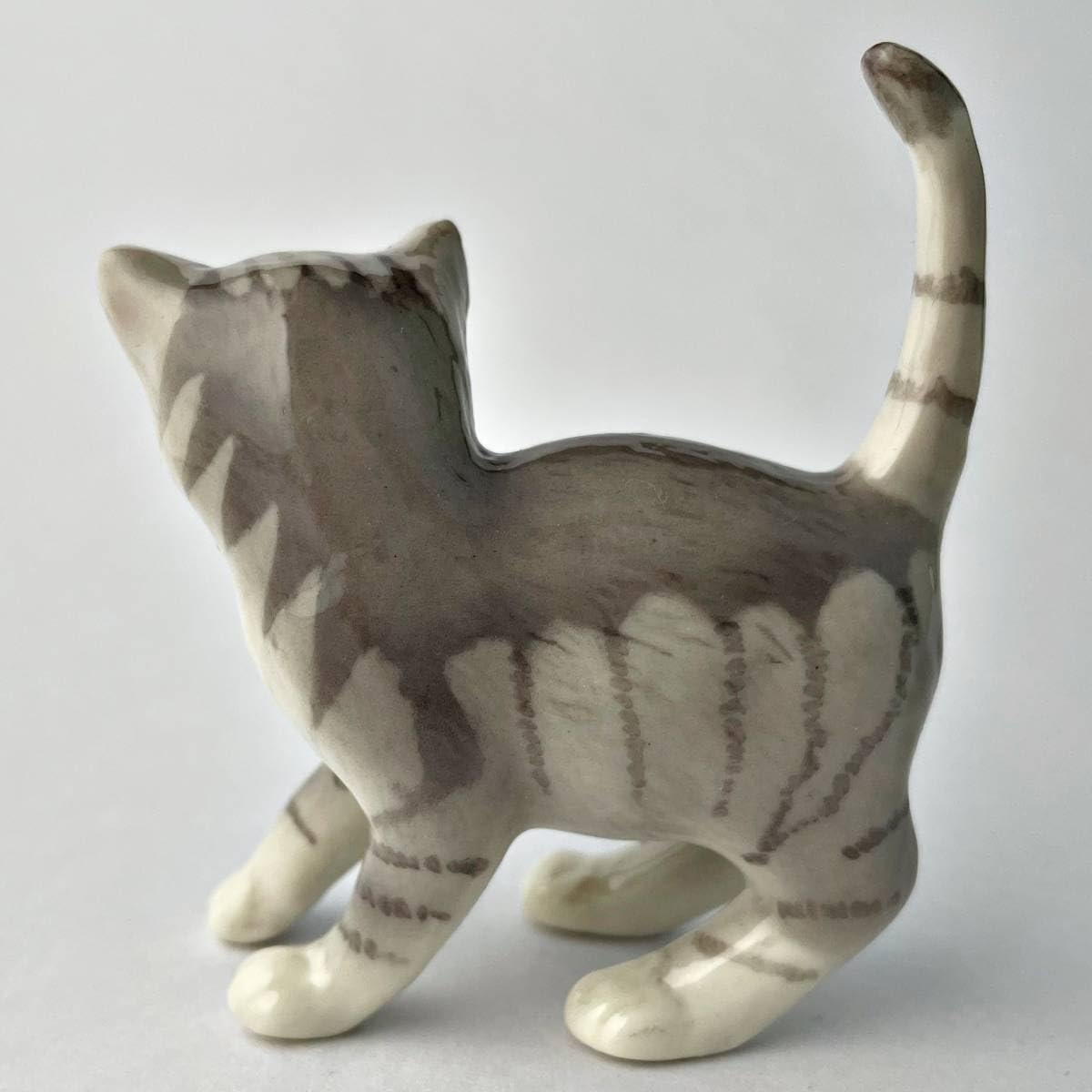 ロイヤルコペンハーゲン　猫　フィギュリン　置物 ロイヤルコペンハーゲン ROYAL COPENHAGEN フィギュリン グレー