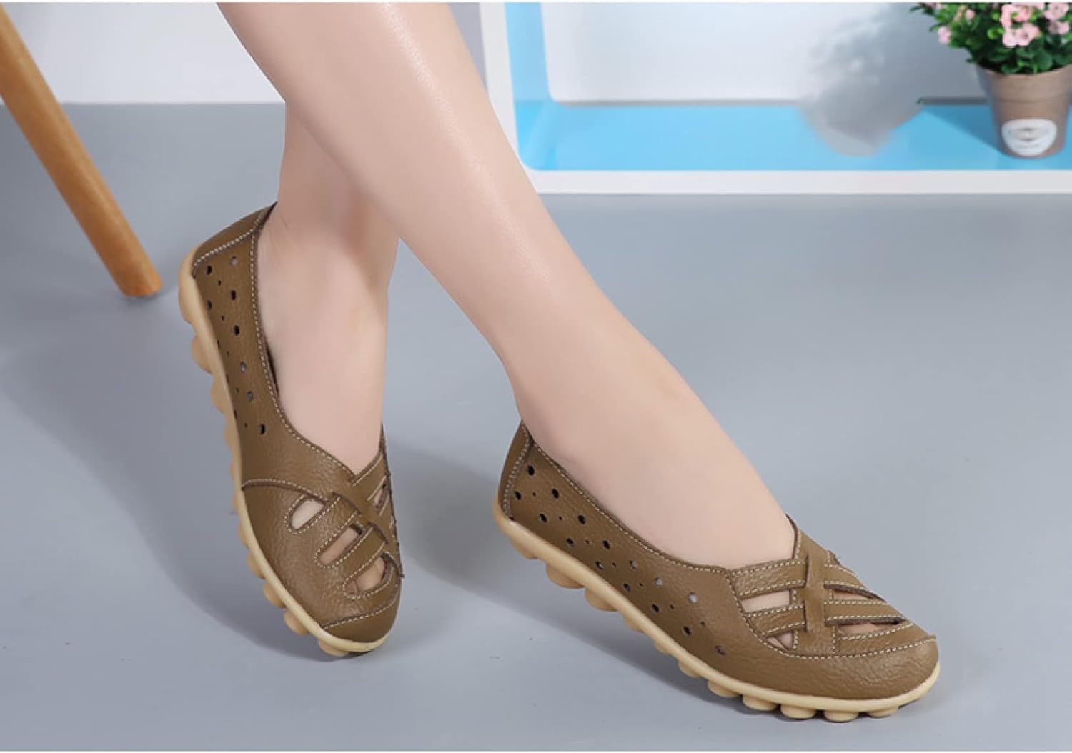 [PANLON] モカシン ローファーシューズ スリッポン レディース ナースシューズ デッキシューズ 通気 透かし彫り カーキ フ