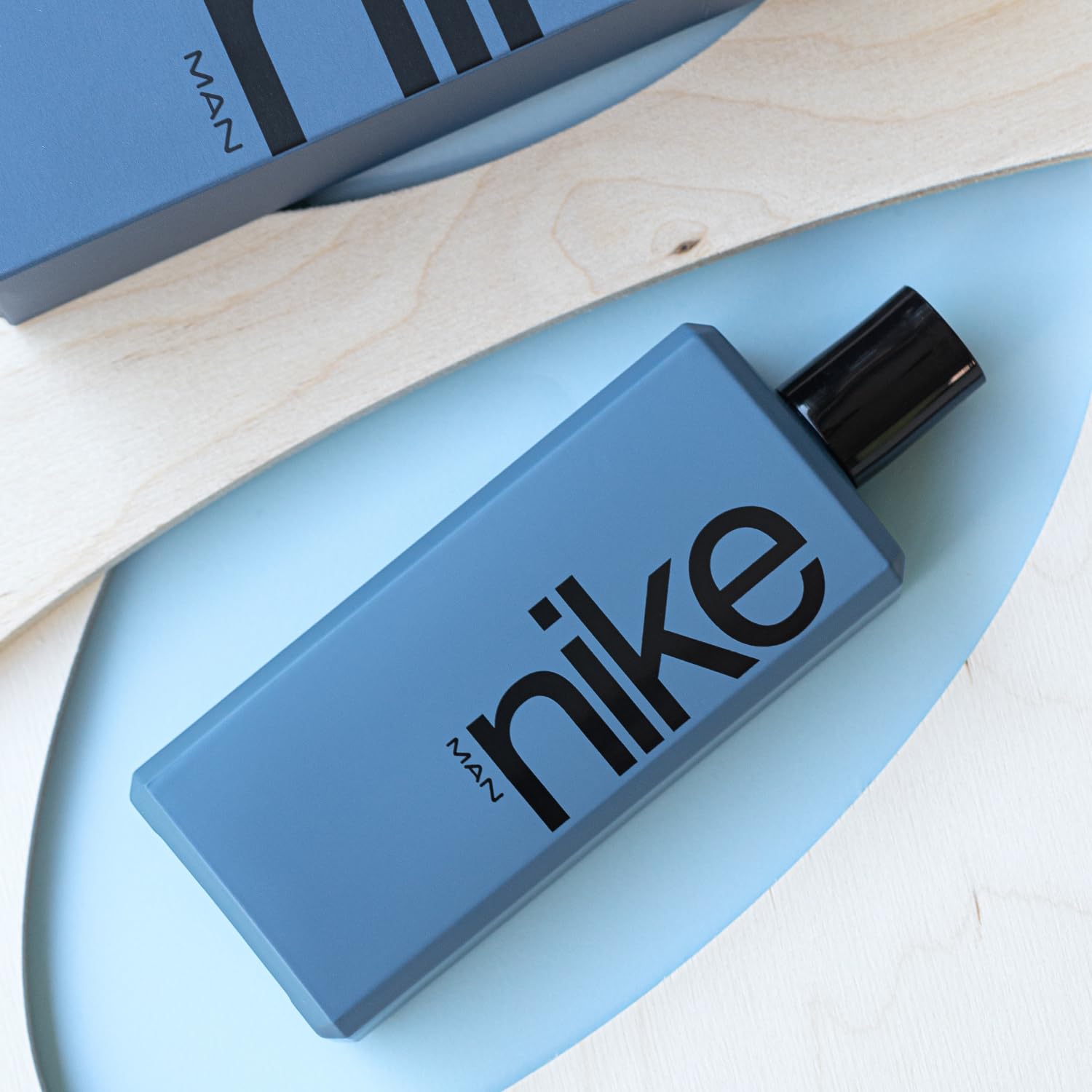 NIKE - Blue Colonia 100 ml + Gel de Baño 75 ml + After Shave 75 ml, Estuche de Regalo Hombre, Perfume Hombre, Eau de Toilette Masculina, Aroma Frutal Amaderado, Fragancia Fresca, Elegante y Duradera