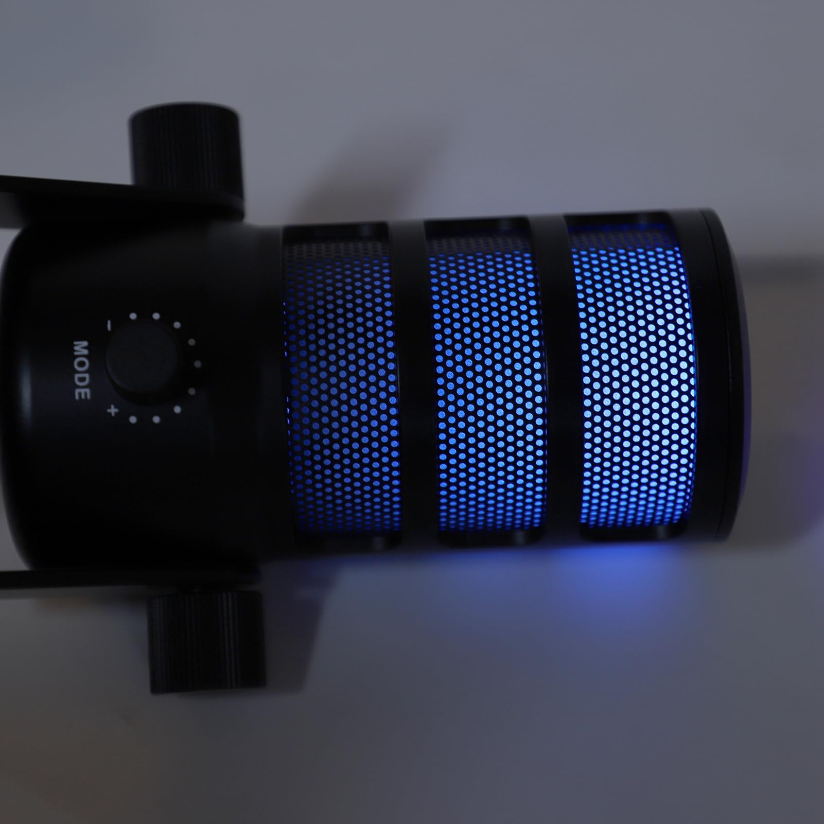 Mikrofon Pojemnościowy USB, Dźwięk Stereo HIFI PC Mikrofon do Gier Komputerowych ze światłami RGB i regulacją Głośności Ładowanie Typu C Przenośny Mikrofon Dynamiczny do Podcastów