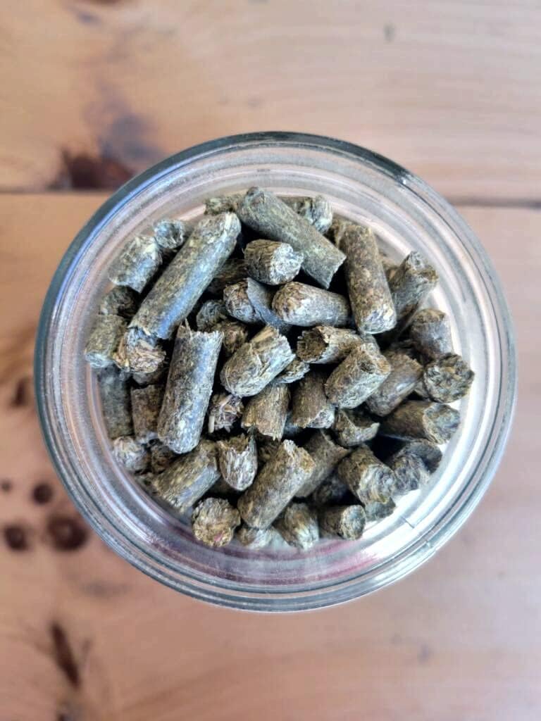 Stampede Premium Timothy Grass Pellets – Natural, High‑Fiber Feed, Low‑Dust, – 40 lb Bulk Bag for Rabbits, Guinea Pigs, Chinchillas, Goats, Horses & More