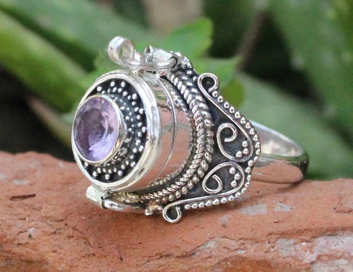 Natural Amethyst Ring, Poison Box Ring, Poisoner Ring, Round Stone Ring, Antique Poison Ring, Vintage Box Ring, Handmade Poison Ring, Secret Ring, Pillbox Ring, Boho Ring, Faceted Amethyst Jewelry